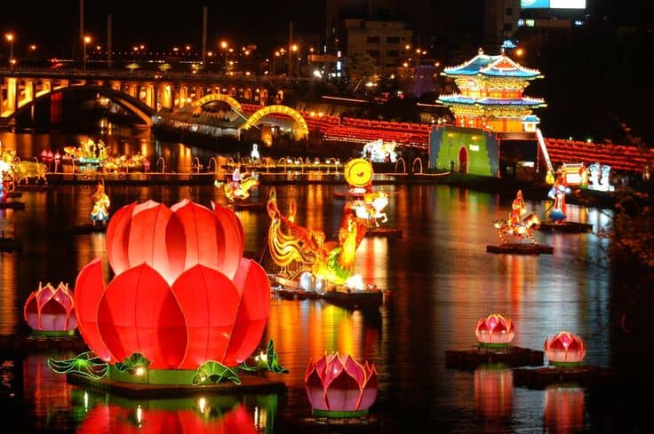 Illuminating Faith: The Magic of Korea's Lotus Lantern Festival